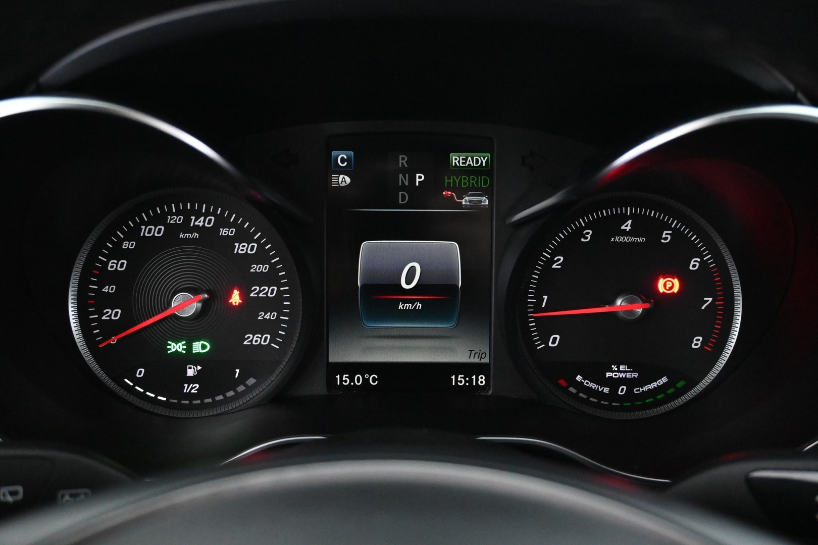 MERCEDES-BENZ C 2016