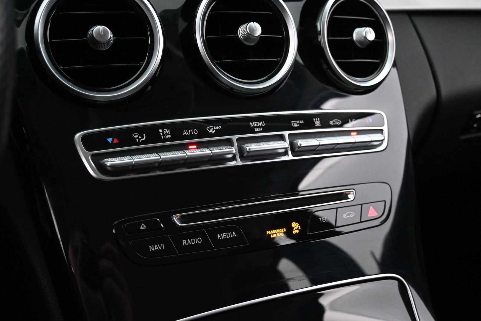 MERCEDES-BENZ C 2016