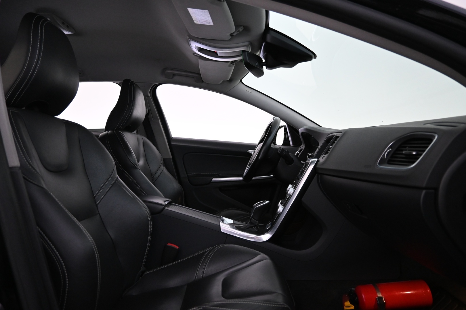VOLVO V60 2015
