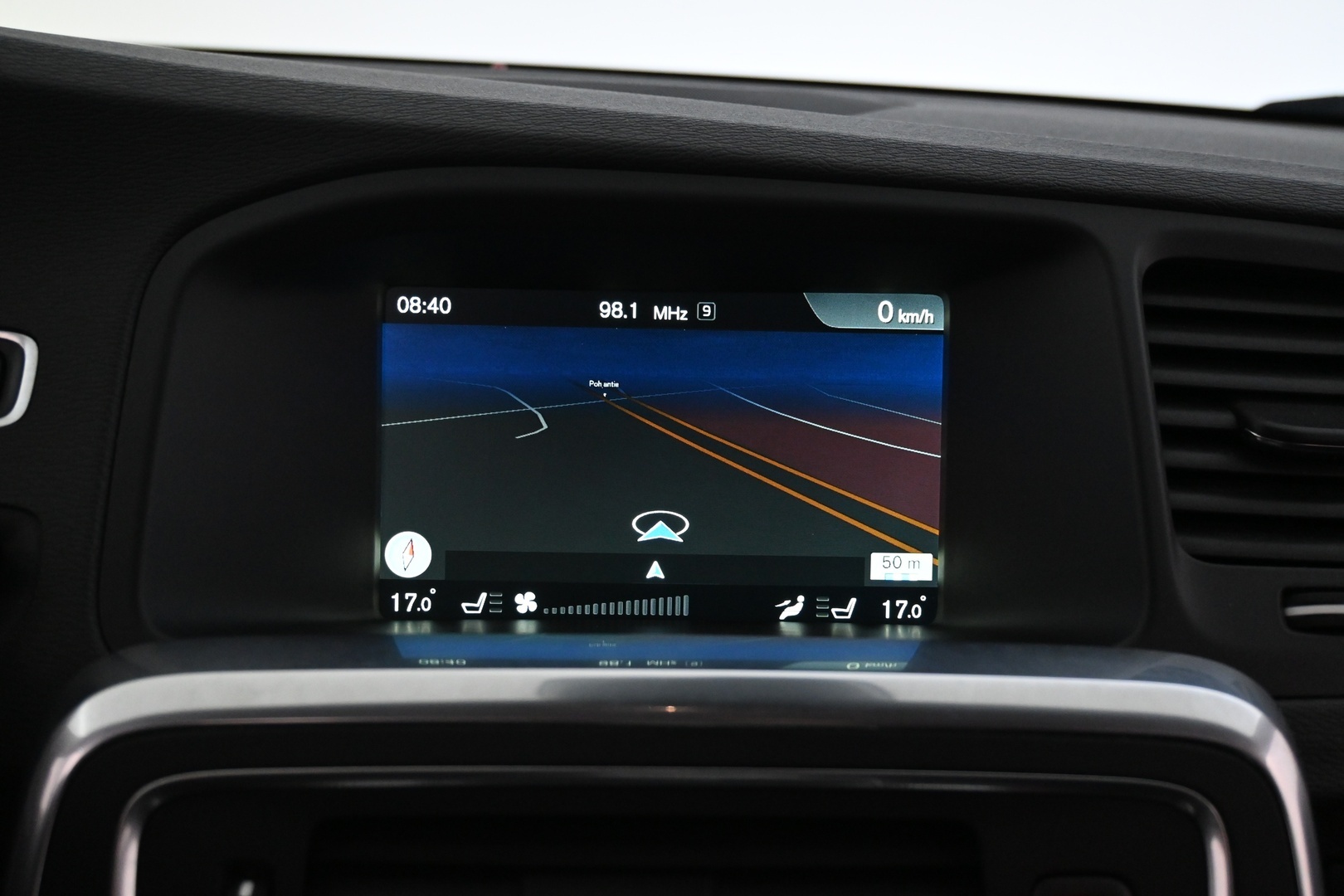 VOLVO V60 2015