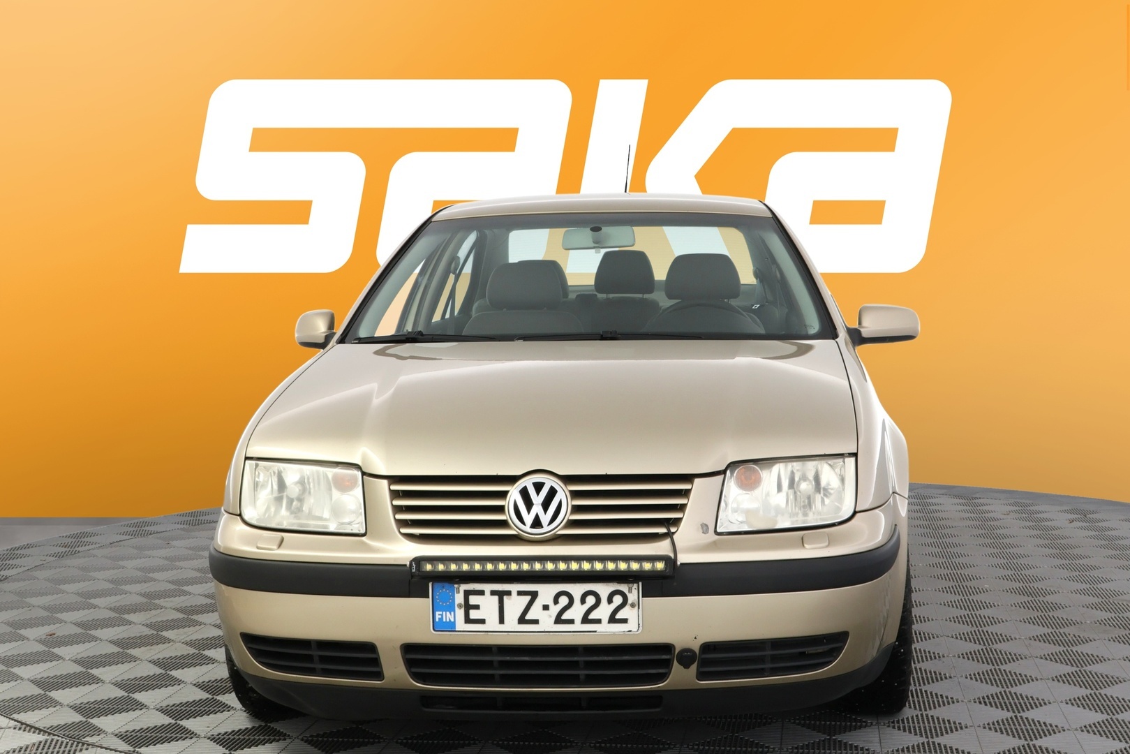 VOLKSWAGEN Bora 2004