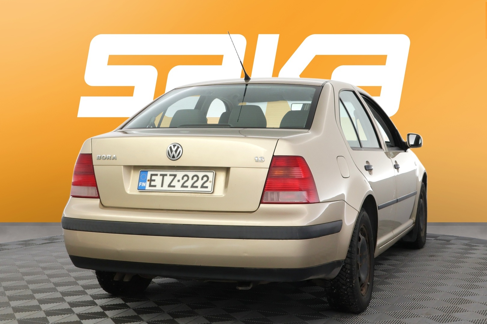 VOLKSWAGEN Bora 2004