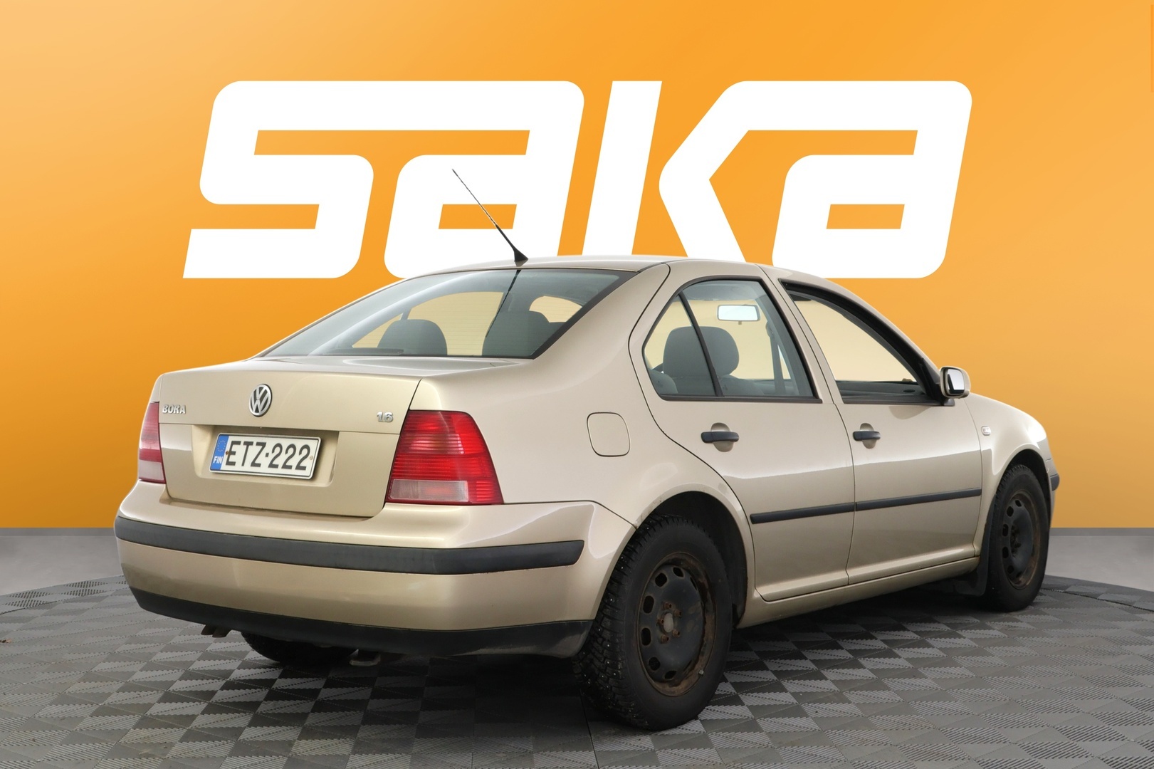 VOLKSWAGEN Bora 2004