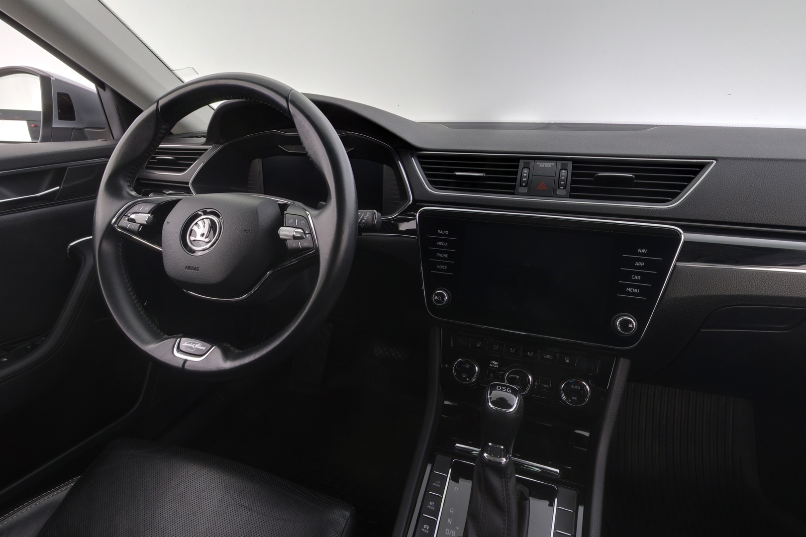 SKODA Superb 2021