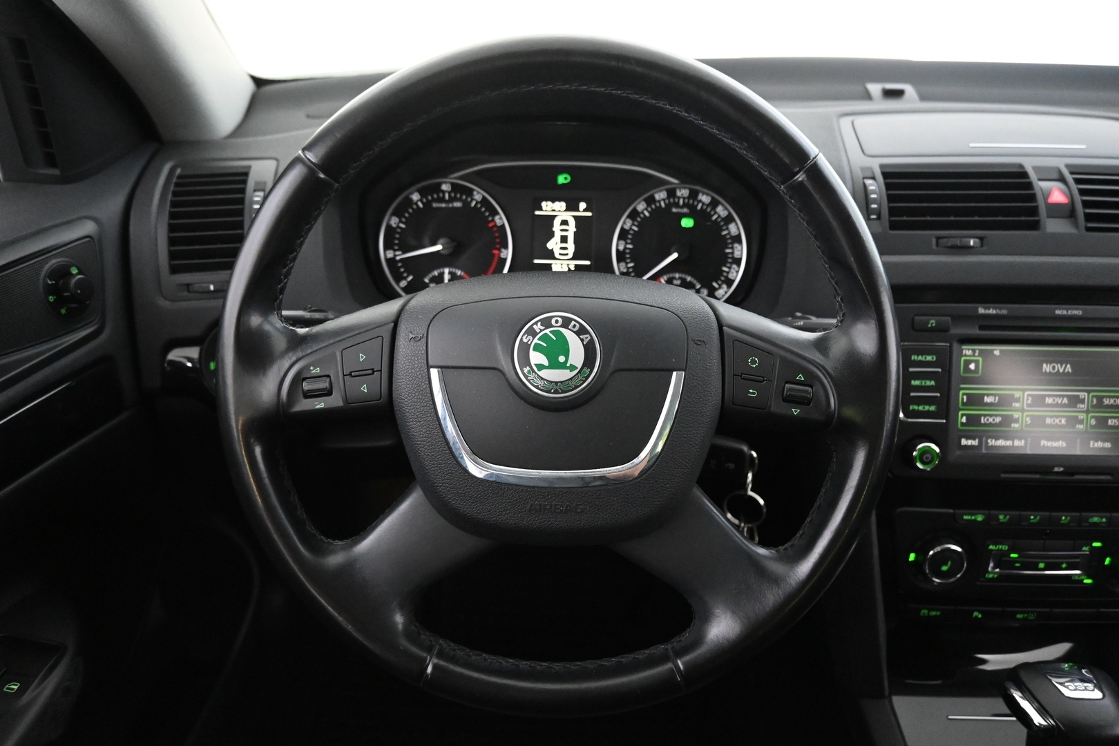 SKODA Octavia 2011