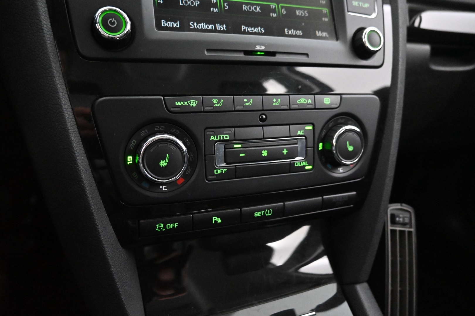 SKODA Octavia 2011