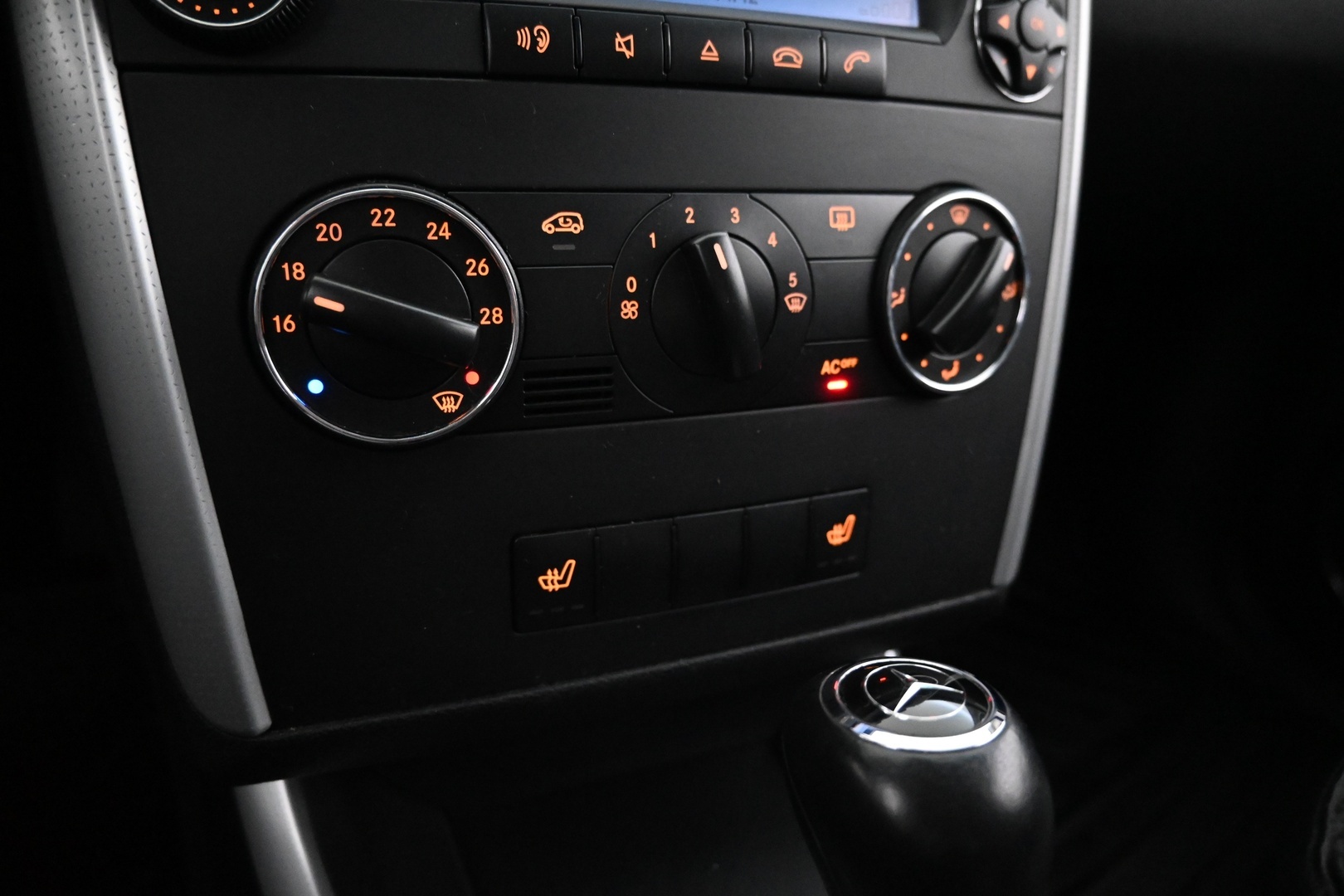 MERCEDES-BENZ A 2005