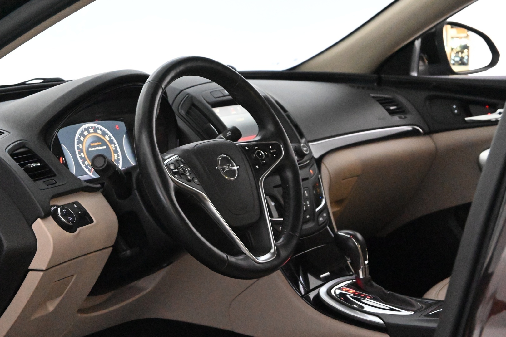 OPEL Insignia 2014