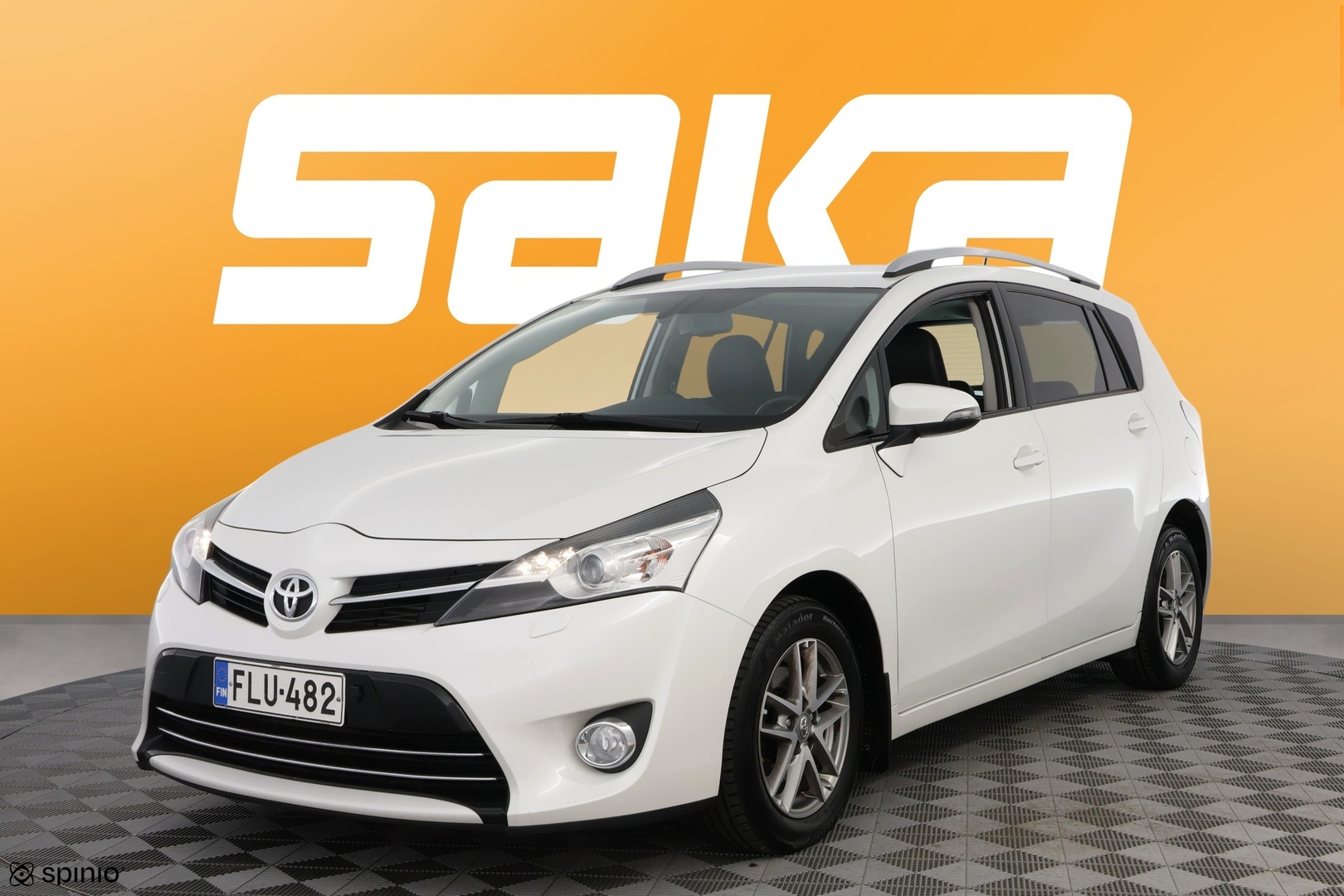 TOYOTA Verso 2015