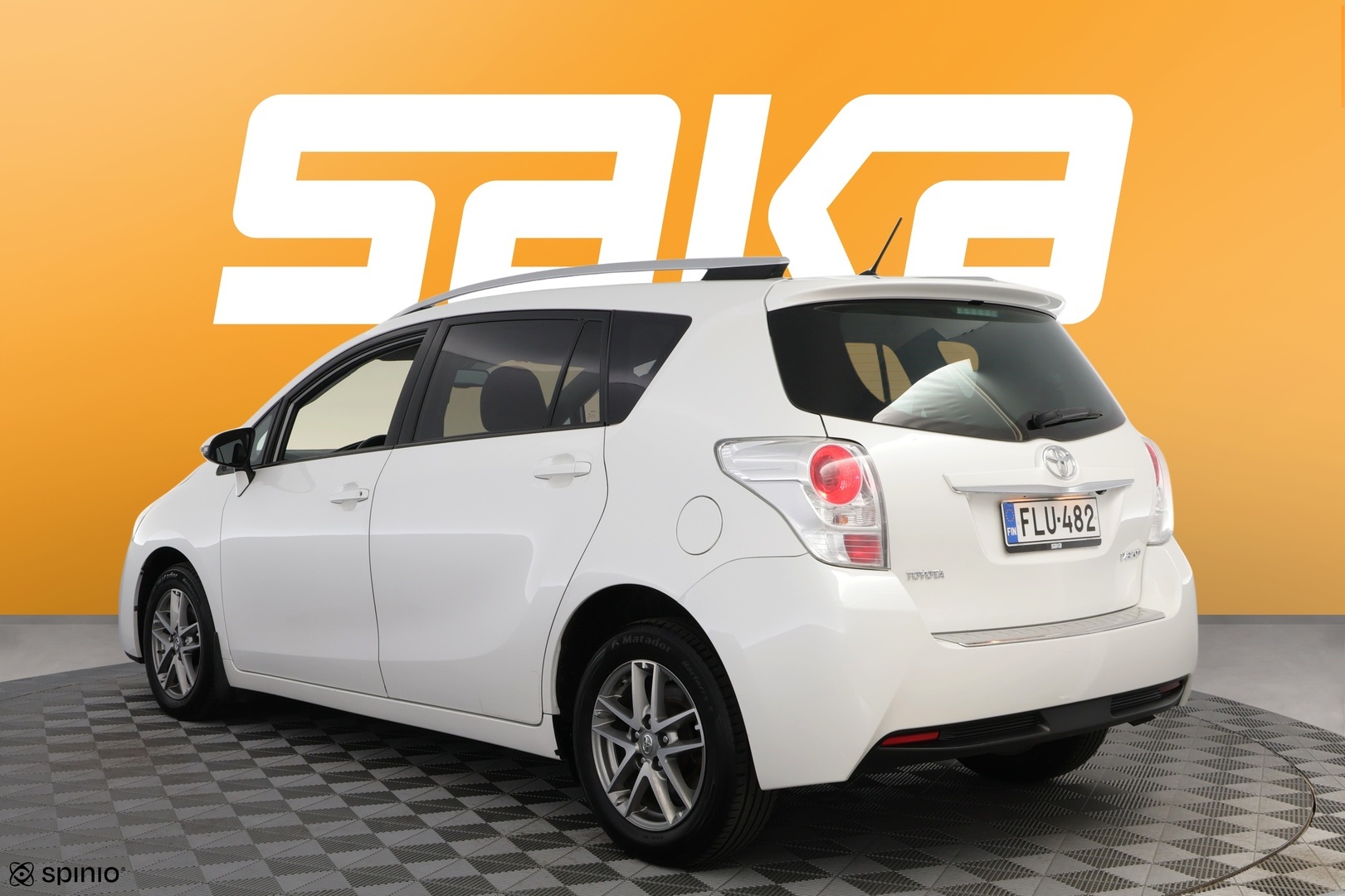 TOYOTA Verso 2015
