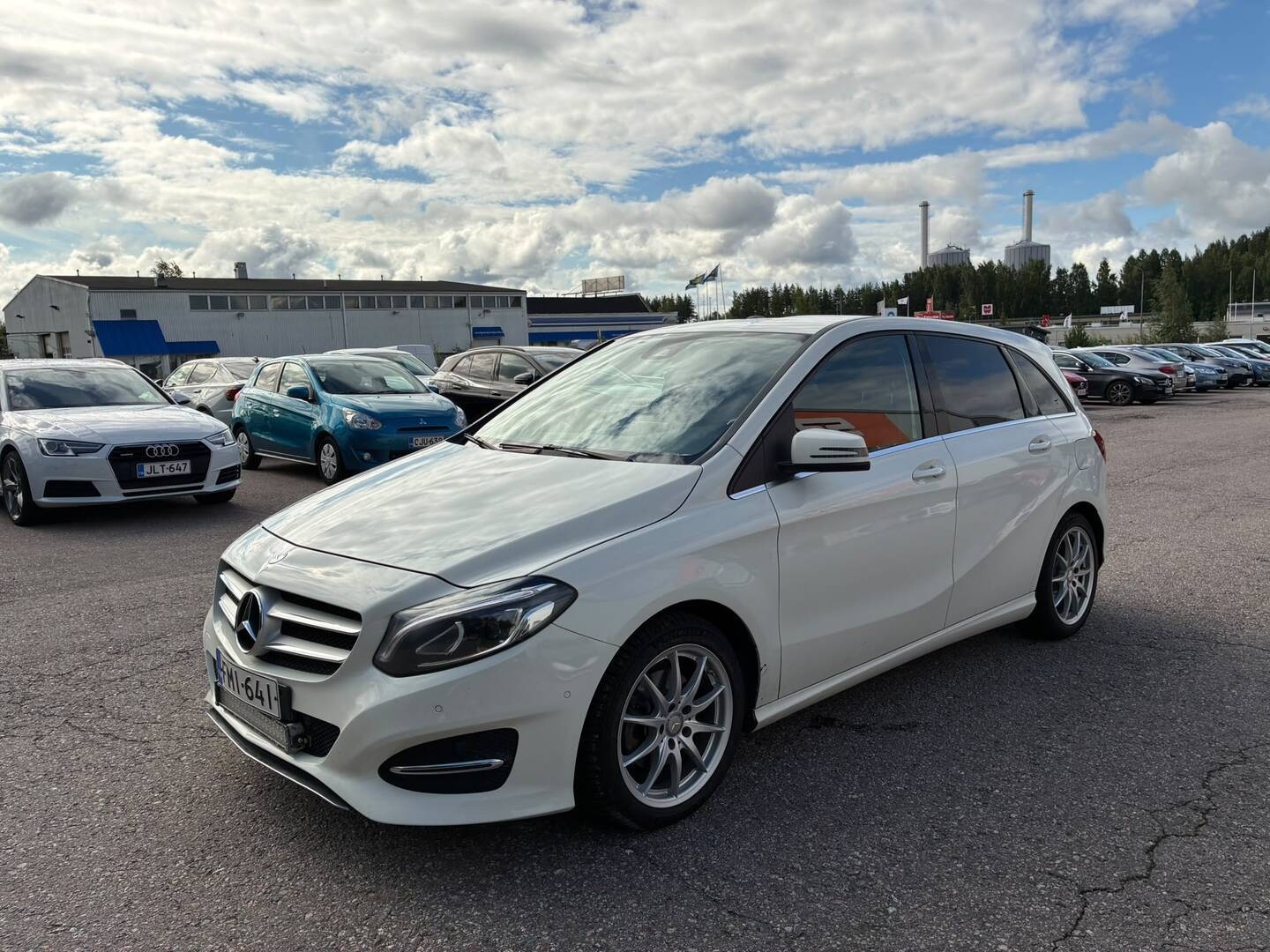 MERCEDES-BENZ B 2016
