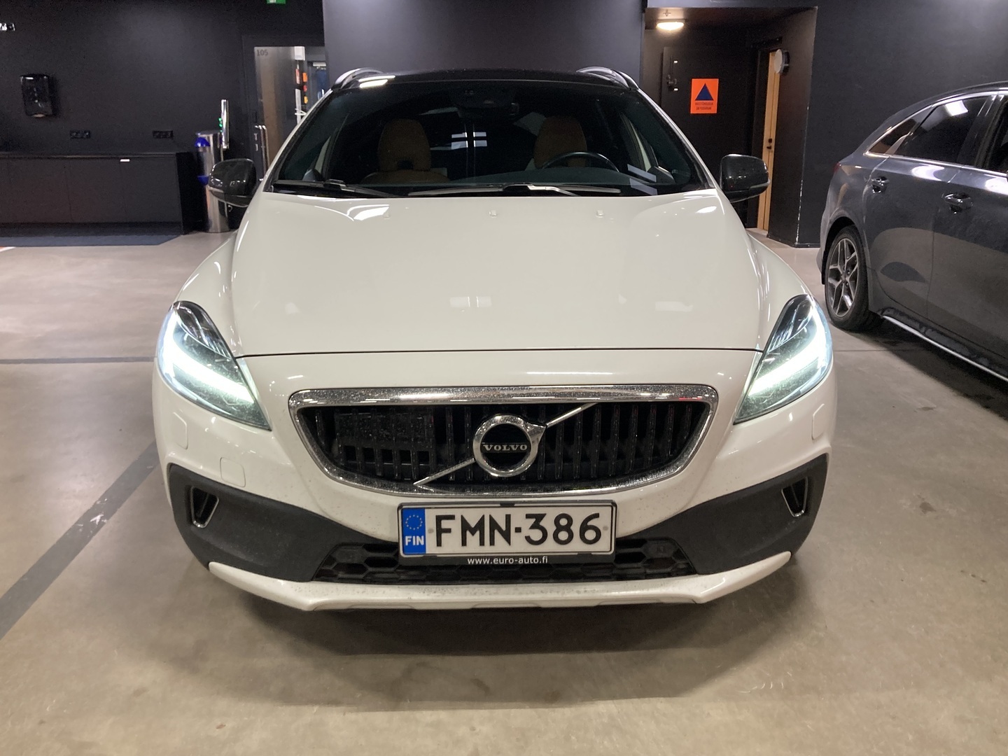 VOLVO V40 Cross Country 2017