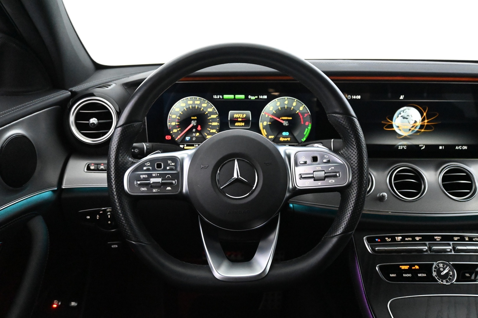 MERCEDES-BENZ E 2019