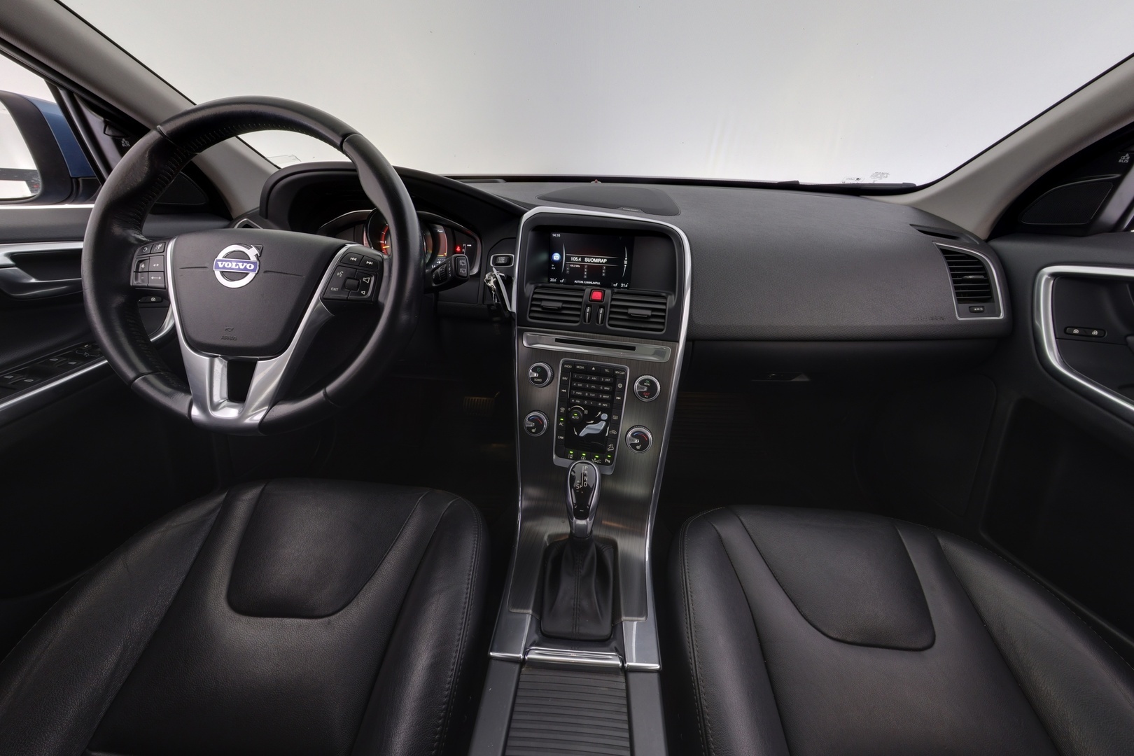 VOLVO XC60 2016