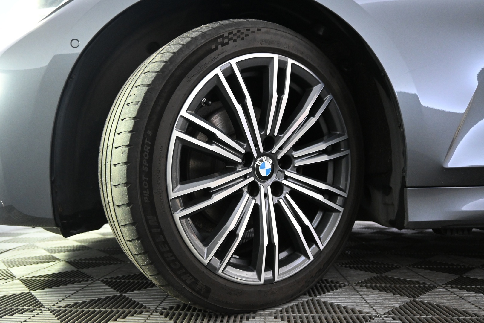 BMW 320 2021