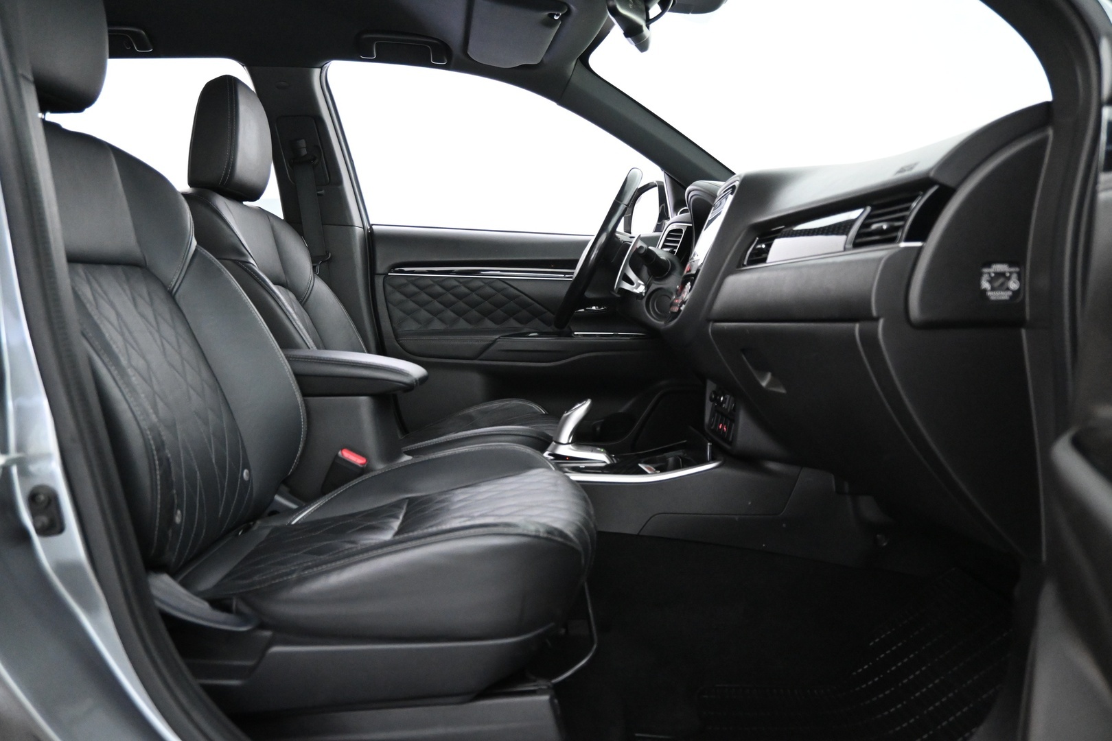 MITSUBISHI Outlander PHEV 2019