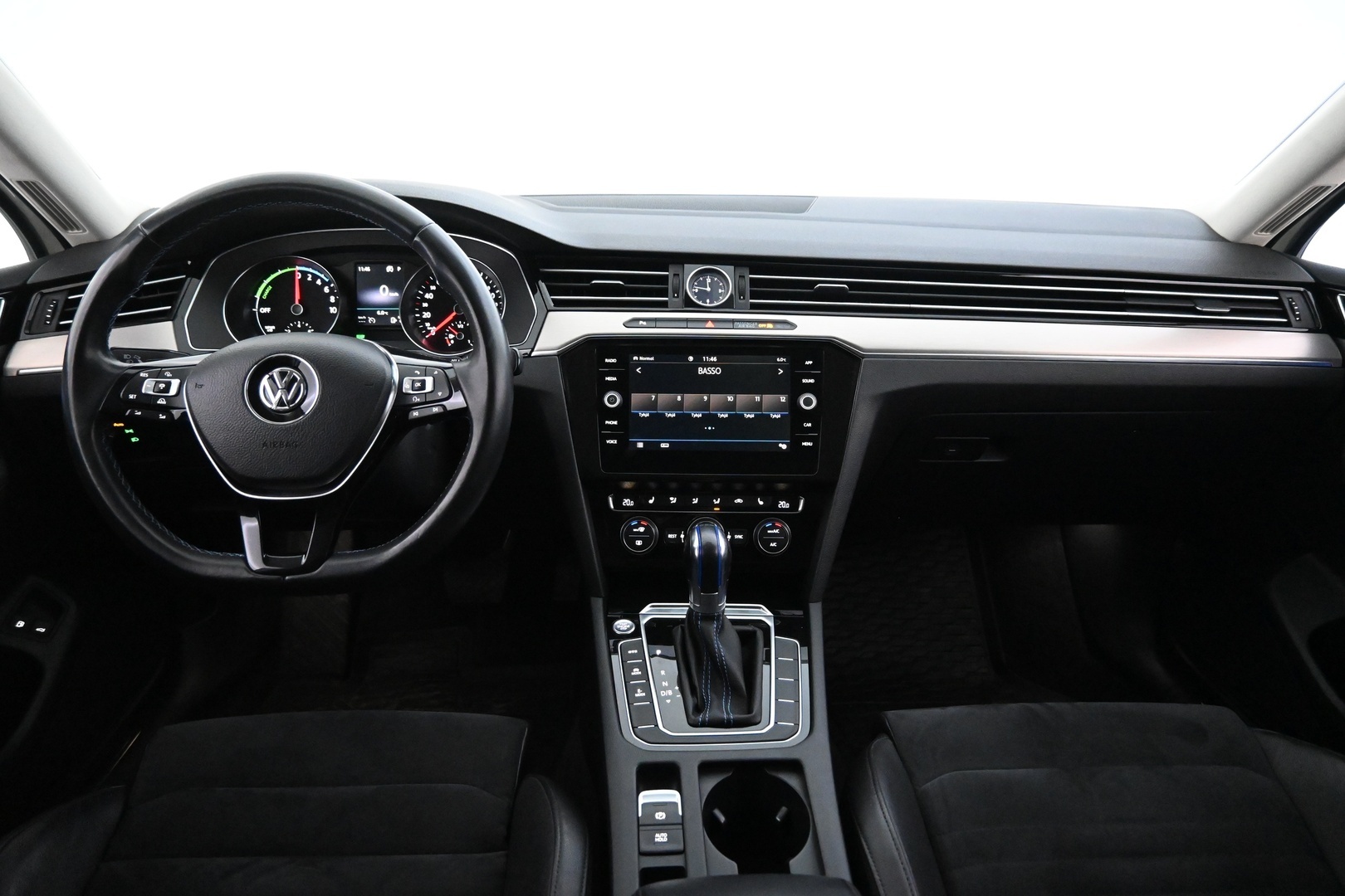 VOLKSWAGEN Passat 2018