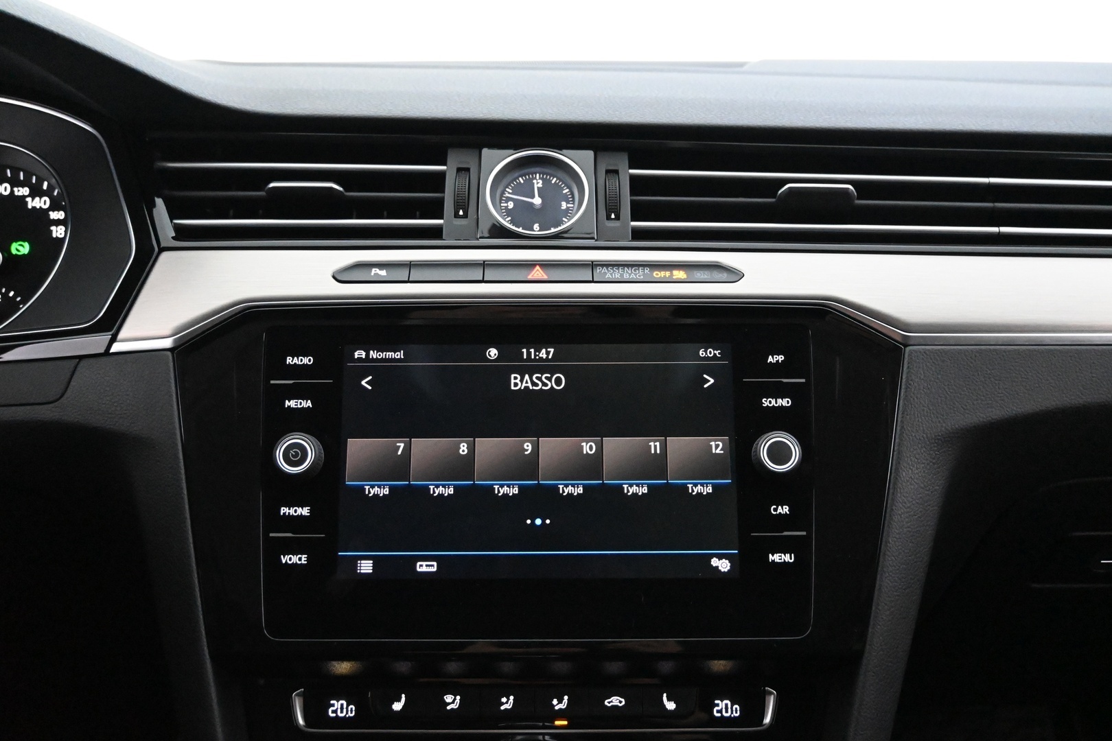 VOLKSWAGEN Passat 2018