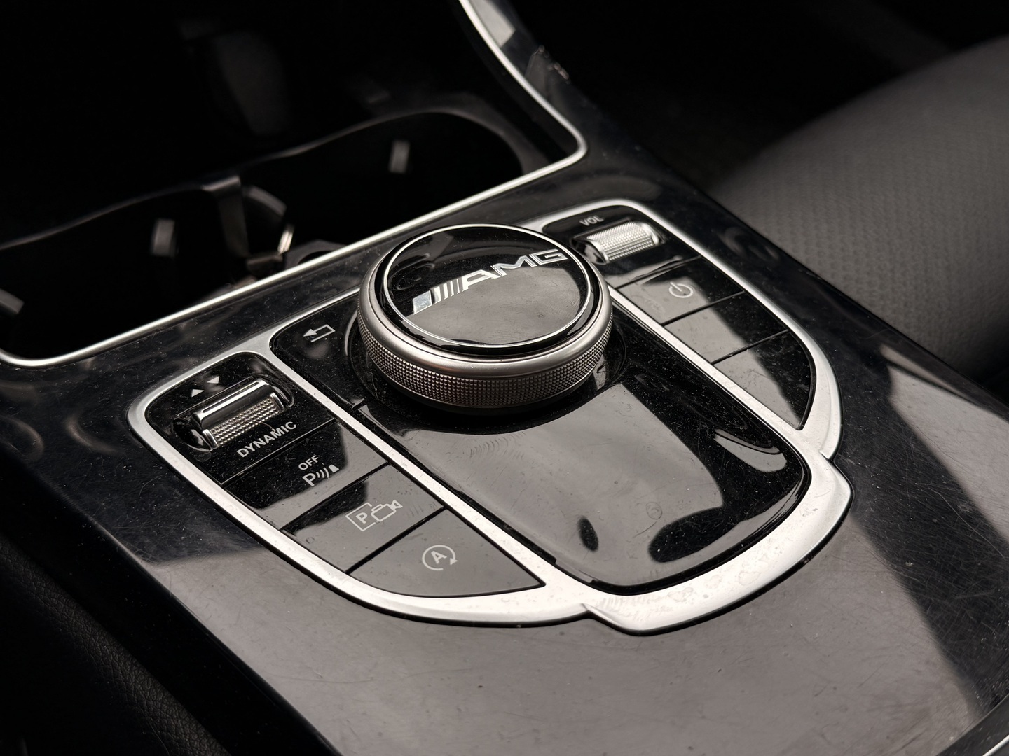 MERCEDES-BENZ C 2020