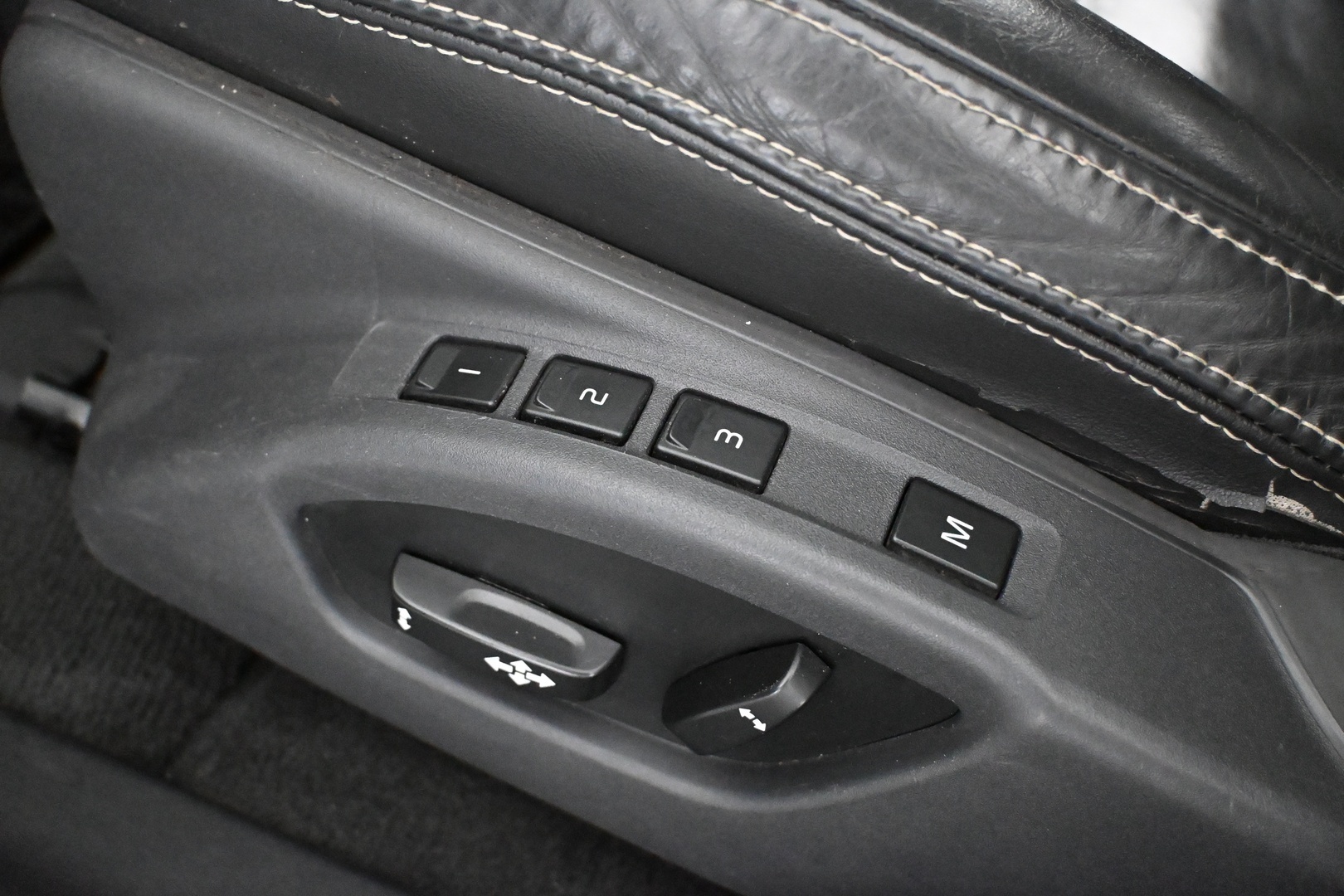 VOLVO XC60 2011