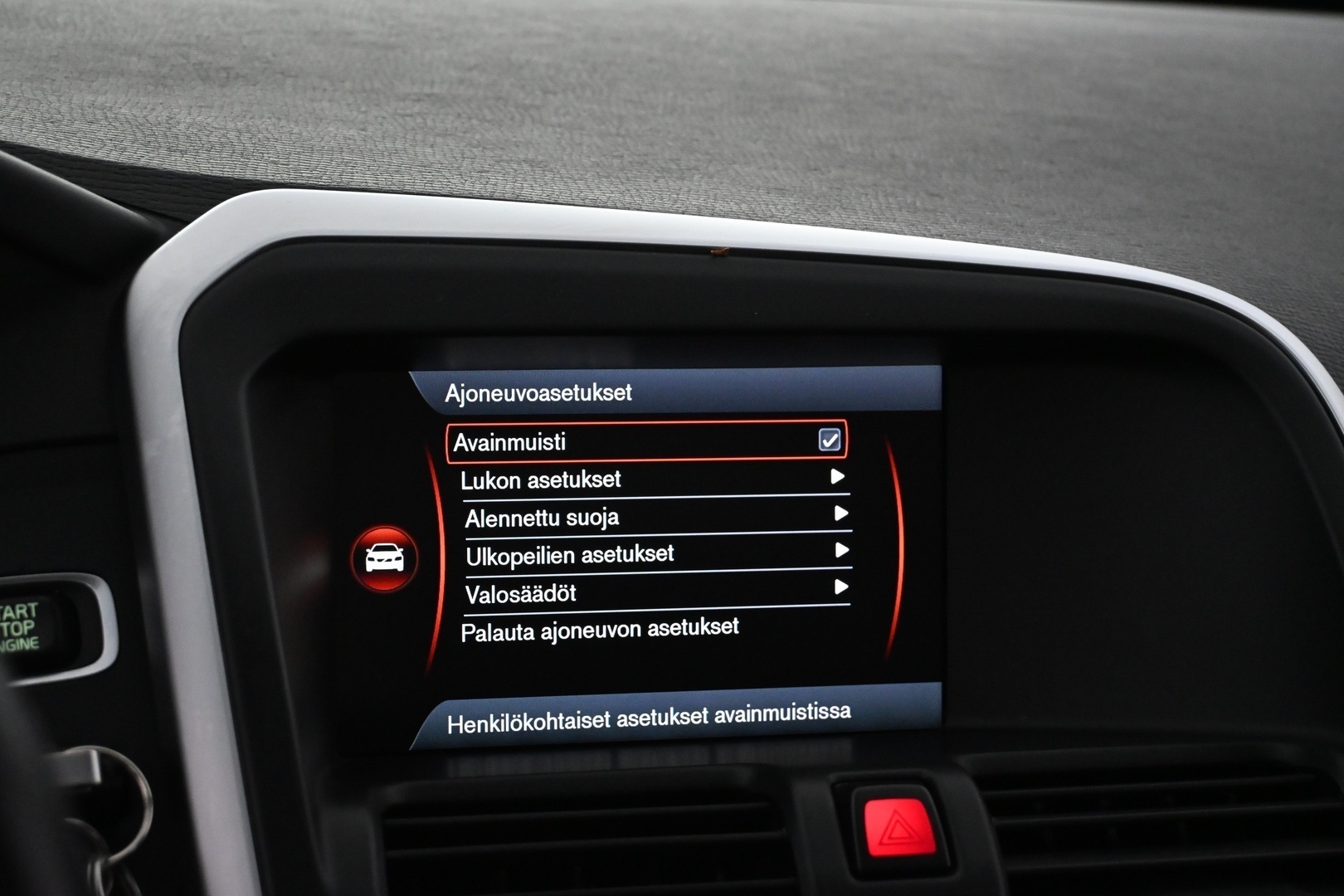 VOLVO XC60 2011