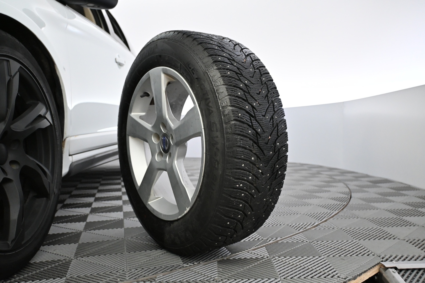 VOLVO XC60 2011