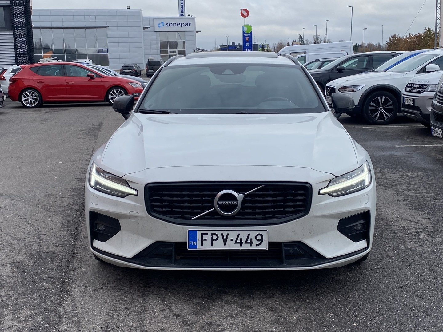 VOLVO V60 2021