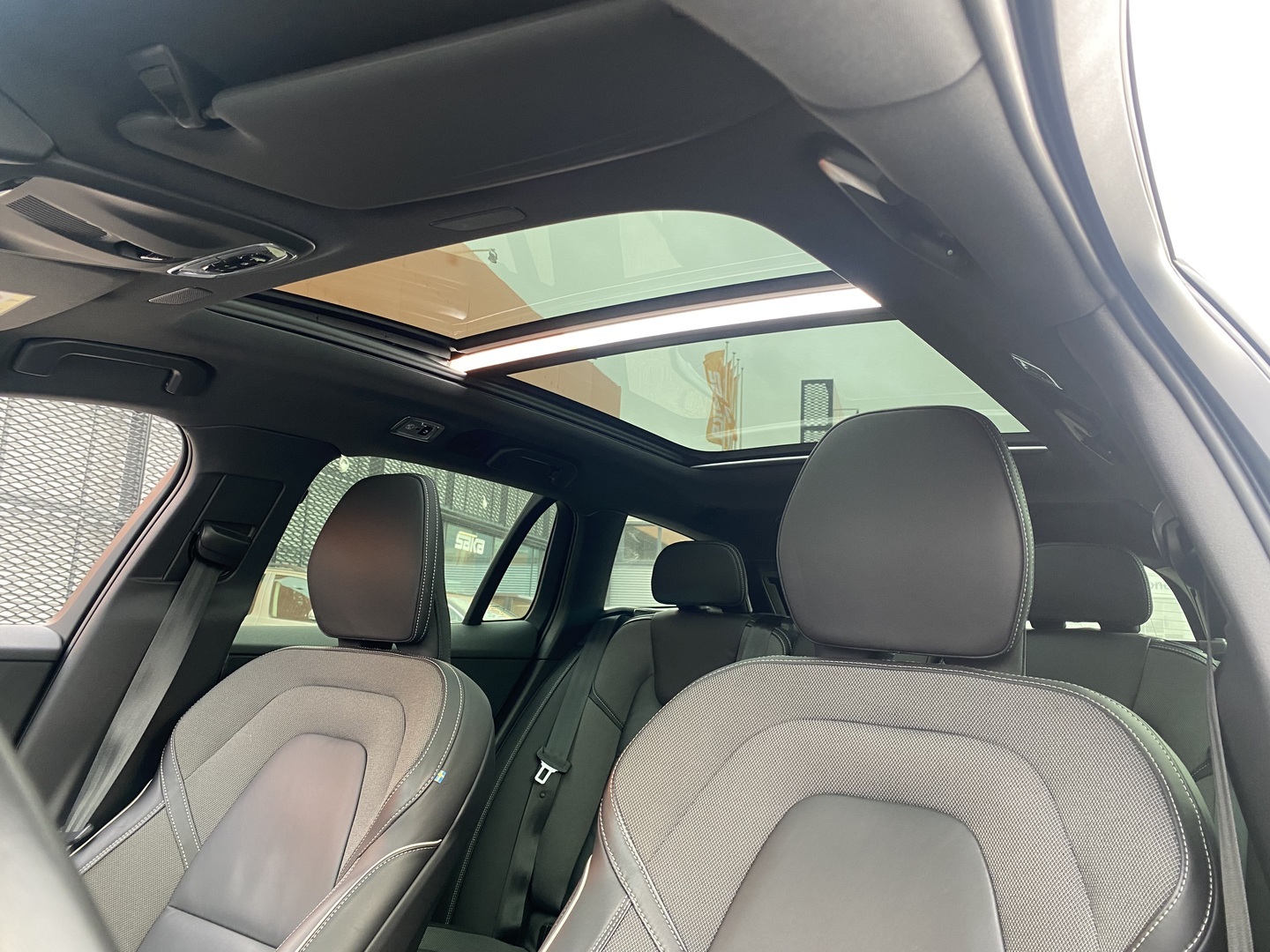 VOLVO V60 2021