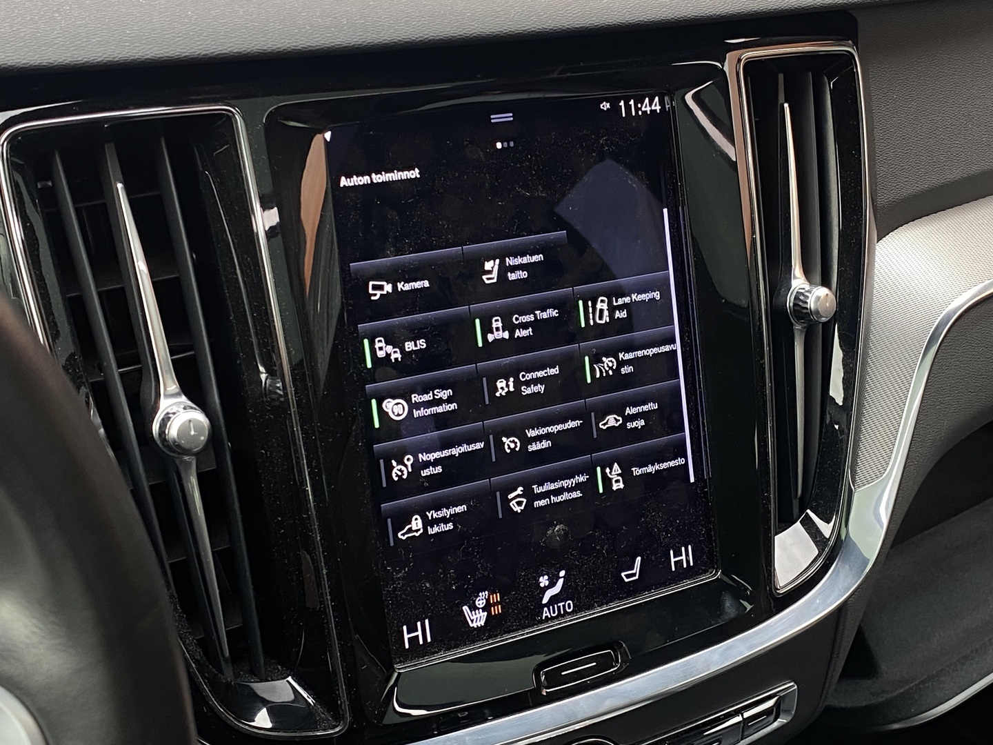 VOLVO V60 2021
