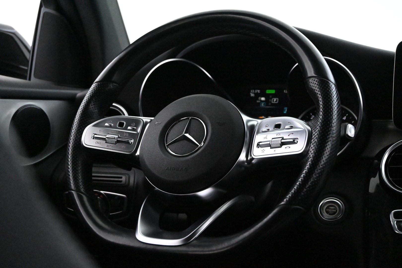 MERCEDES-BENZ GLC 2021