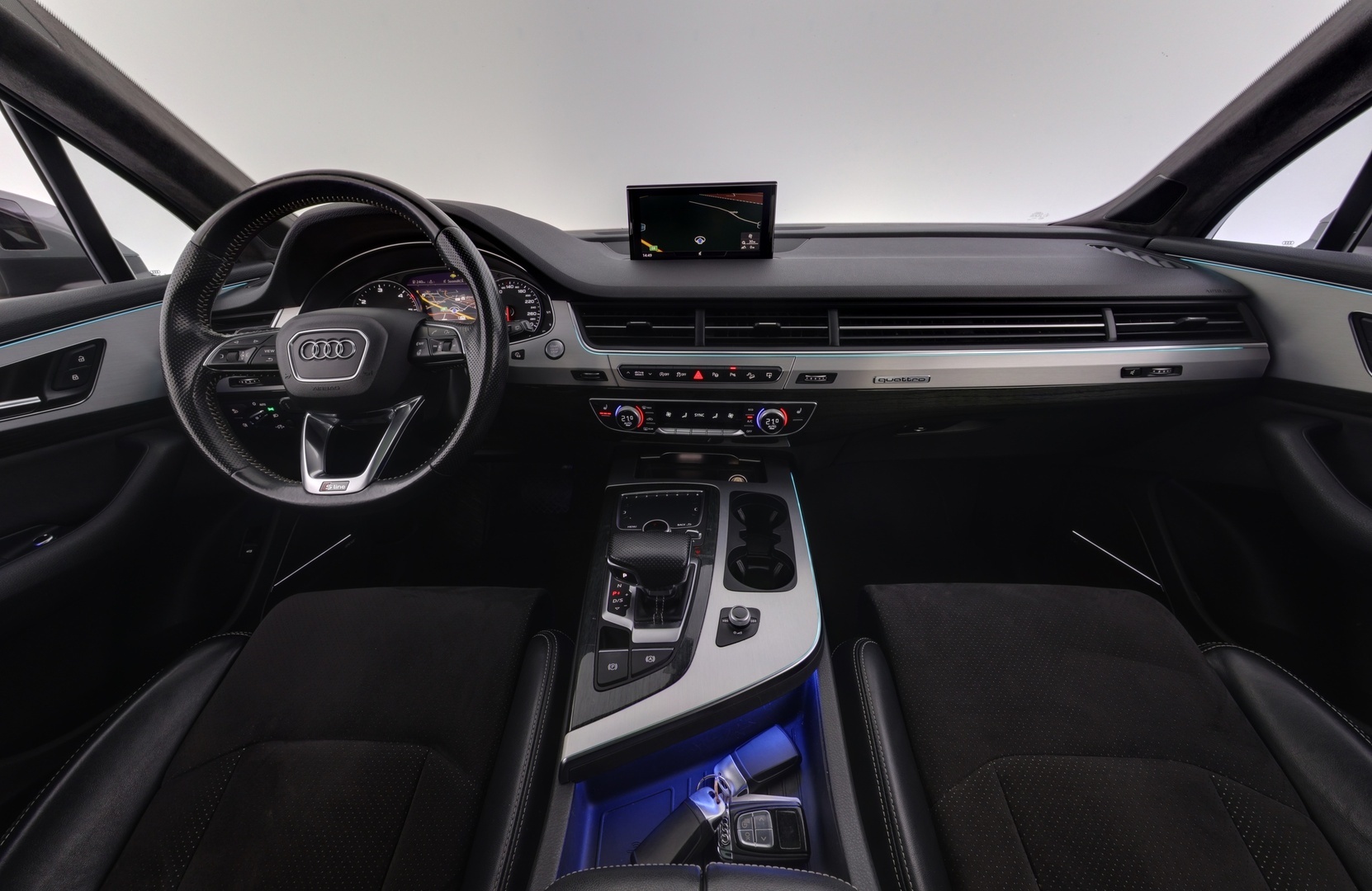 AUDI Q7 2015