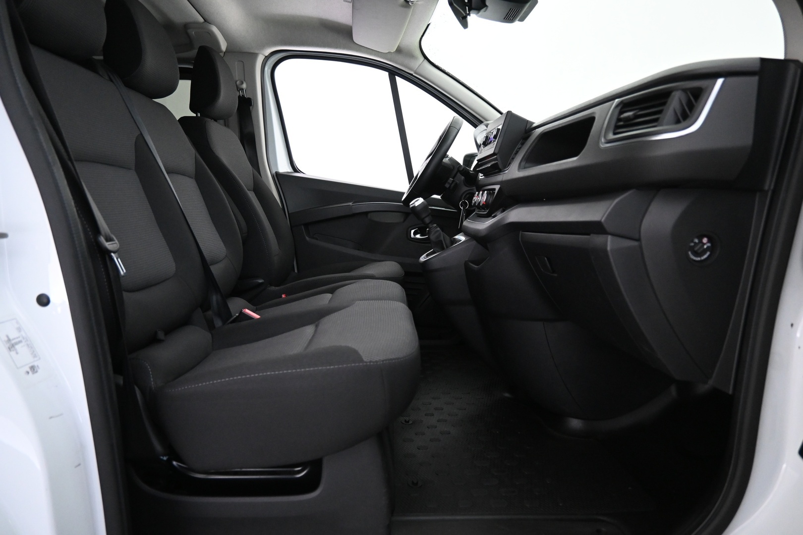 RENAULT Trafic Combi 2024