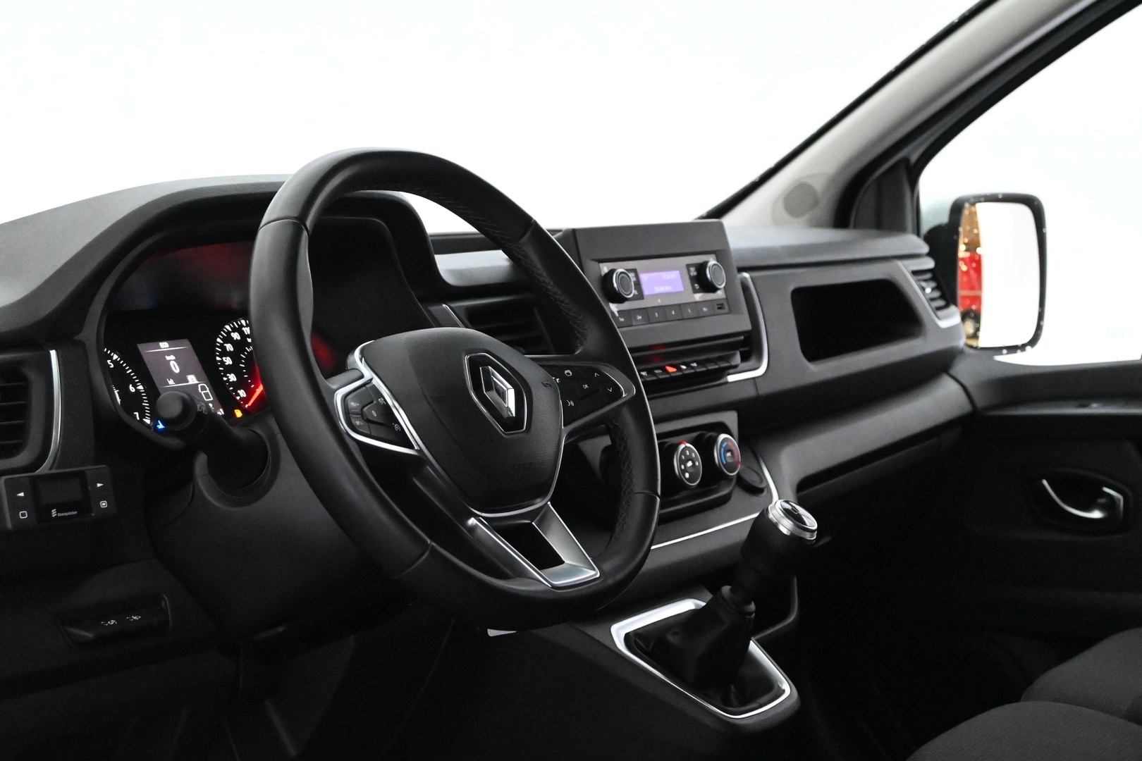 RENAULT Trafic Combi 2024