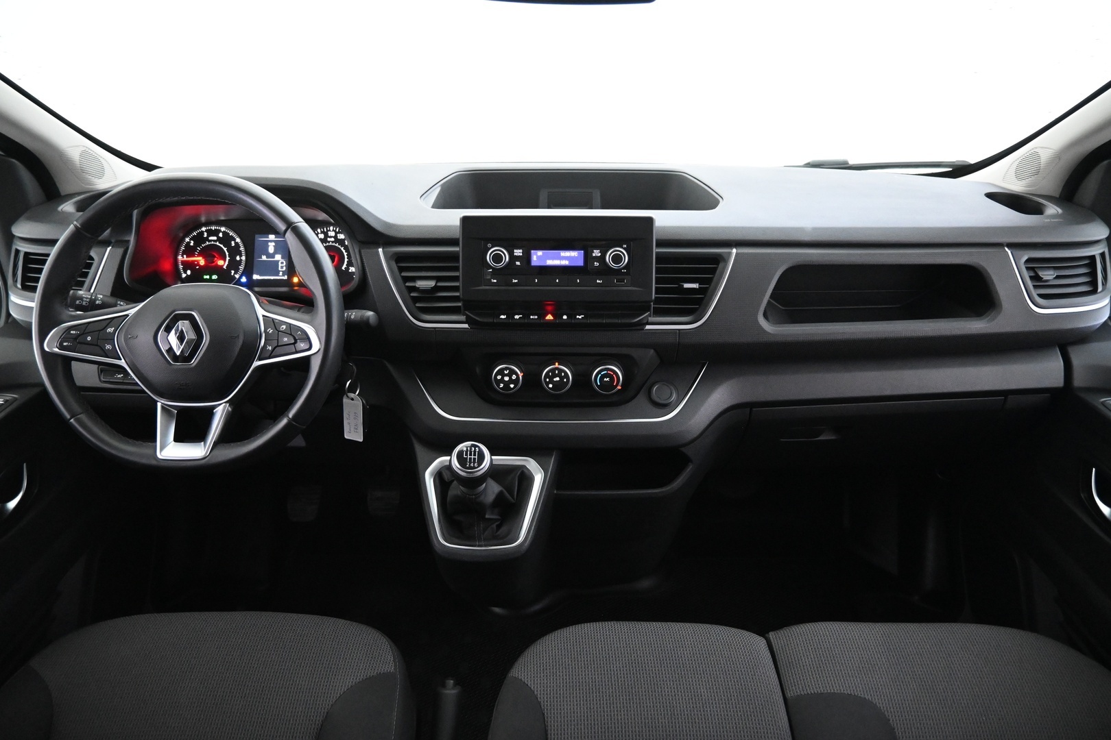 RENAULT Trafic Combi 2024