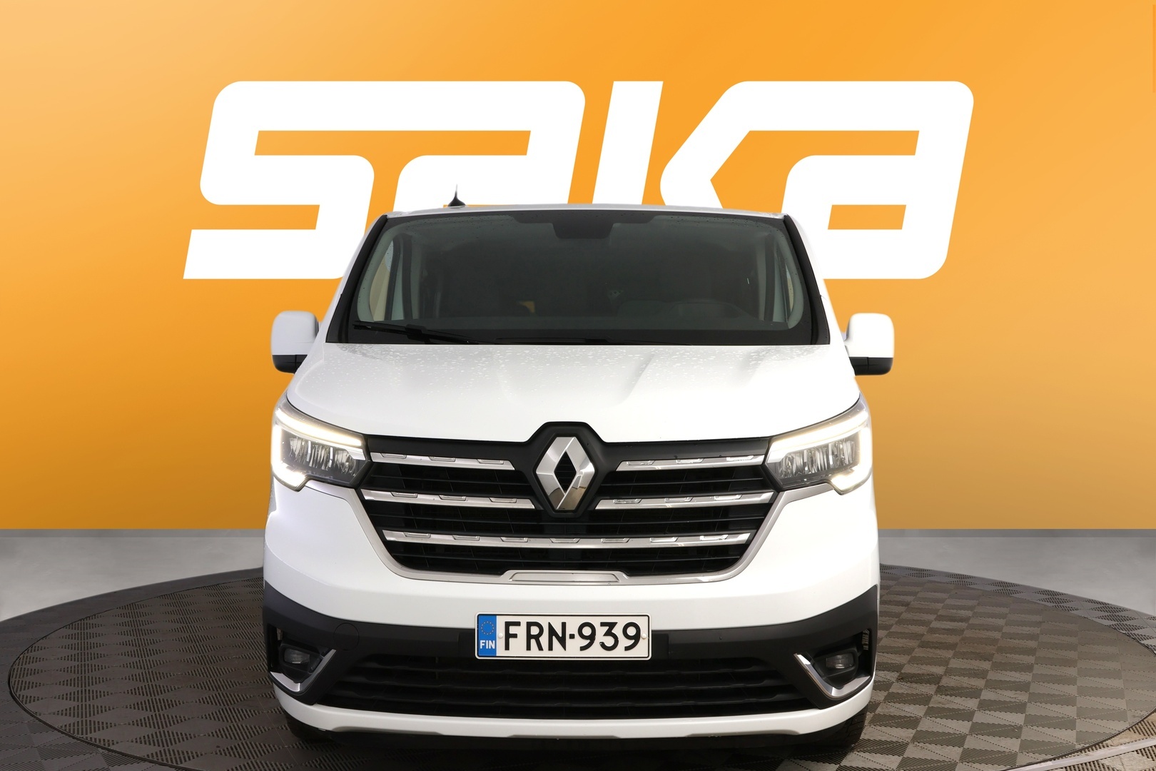 RENAULT Trafic Combi 2024