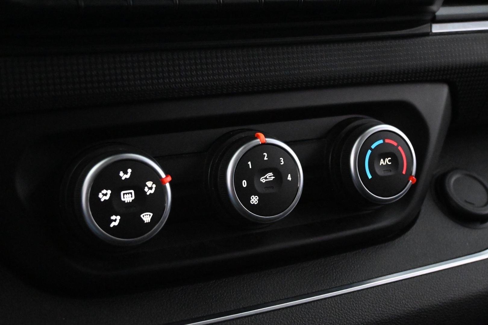 RENAULT Trafic Combi 2024