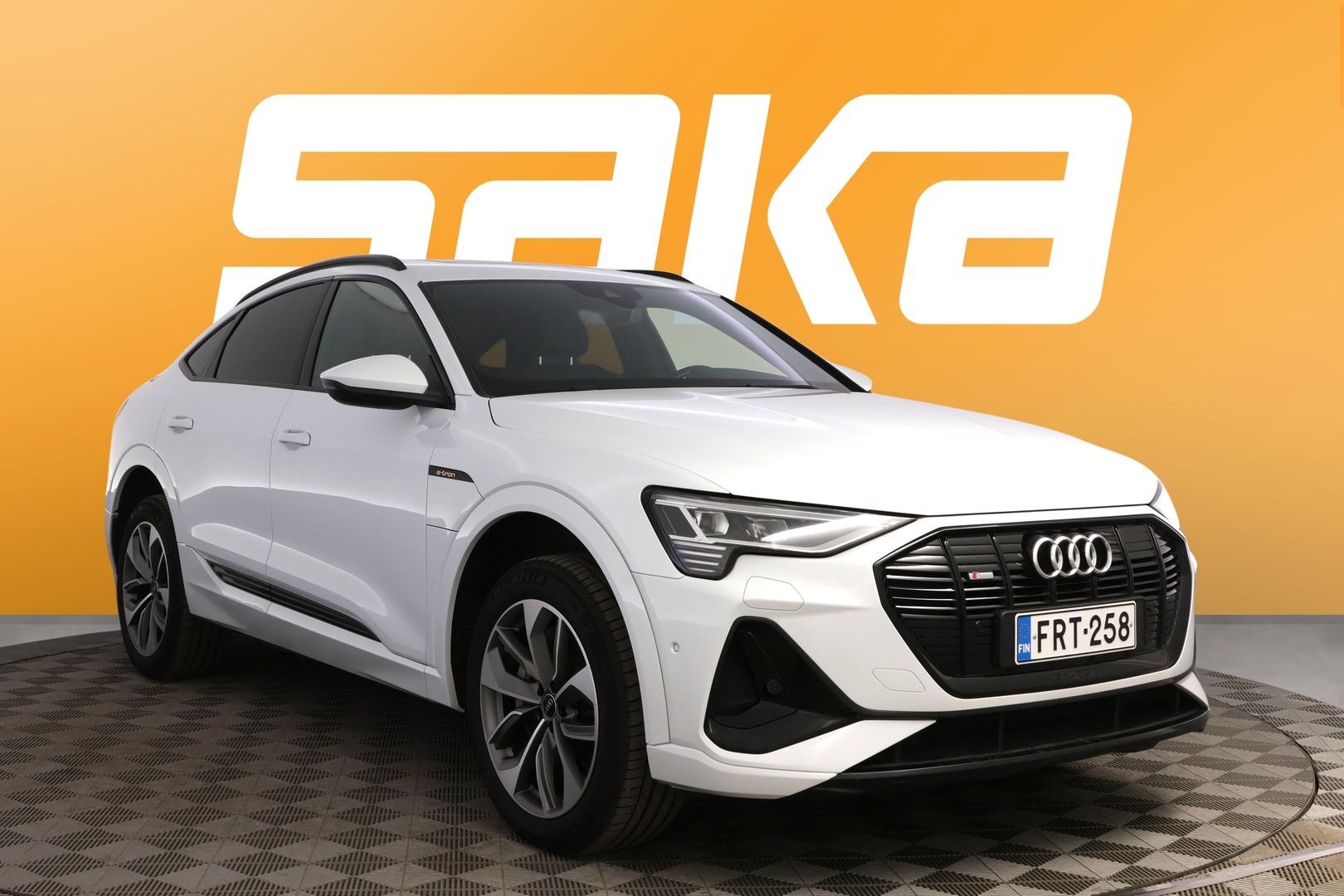 AUDI e-tron 2021
