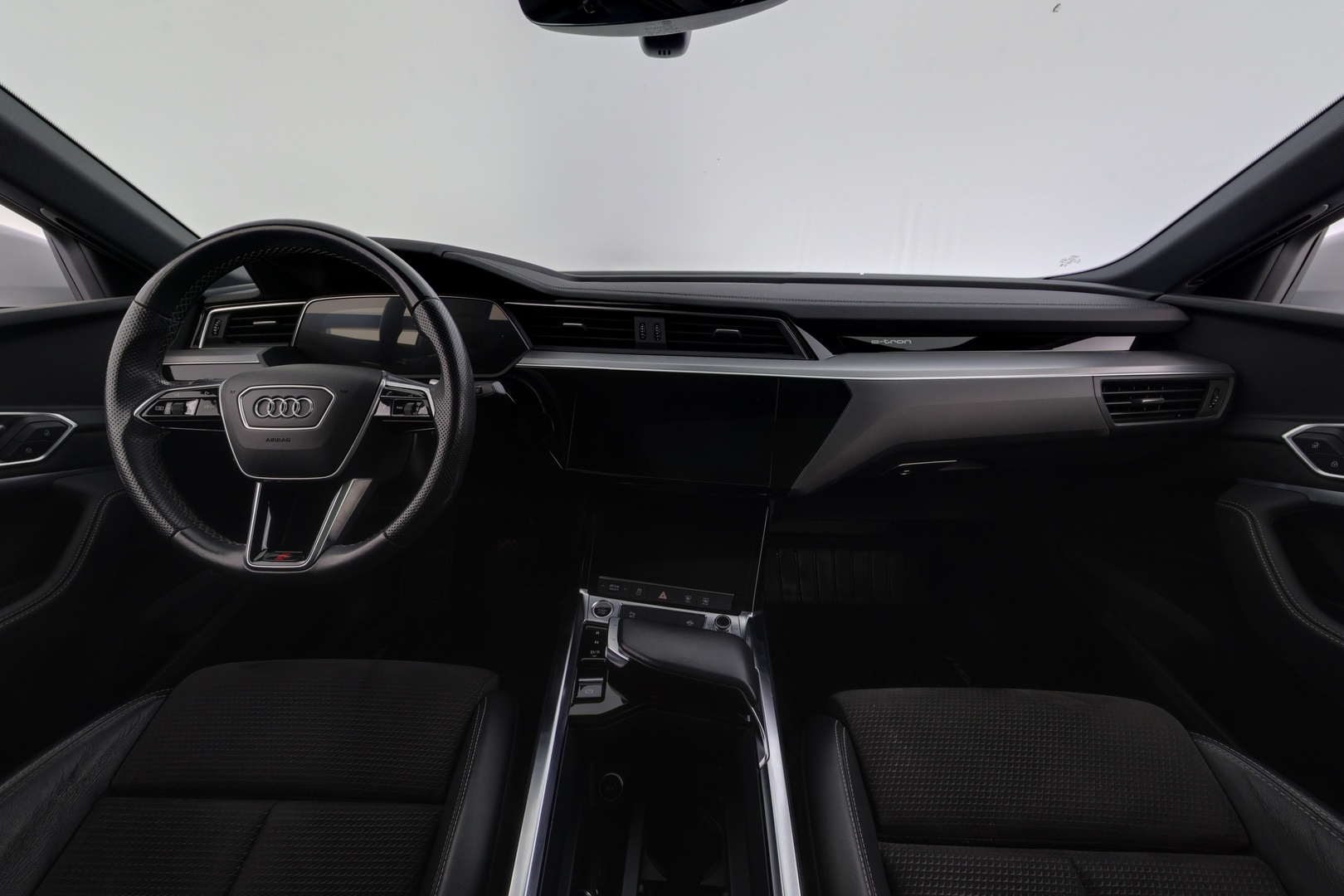 AUDI e-tron 2021