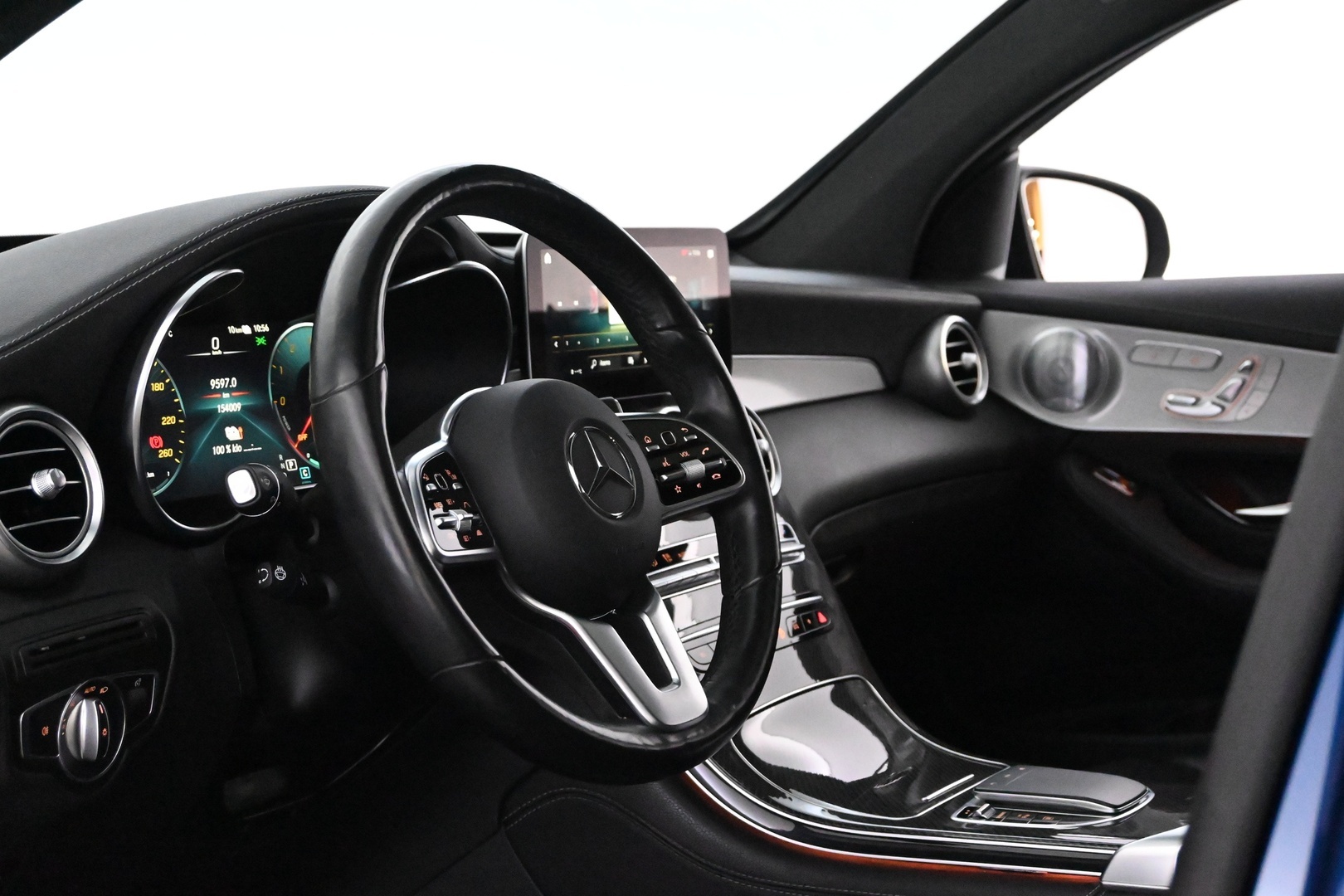 MERCEDES-BENZ GLC 2021