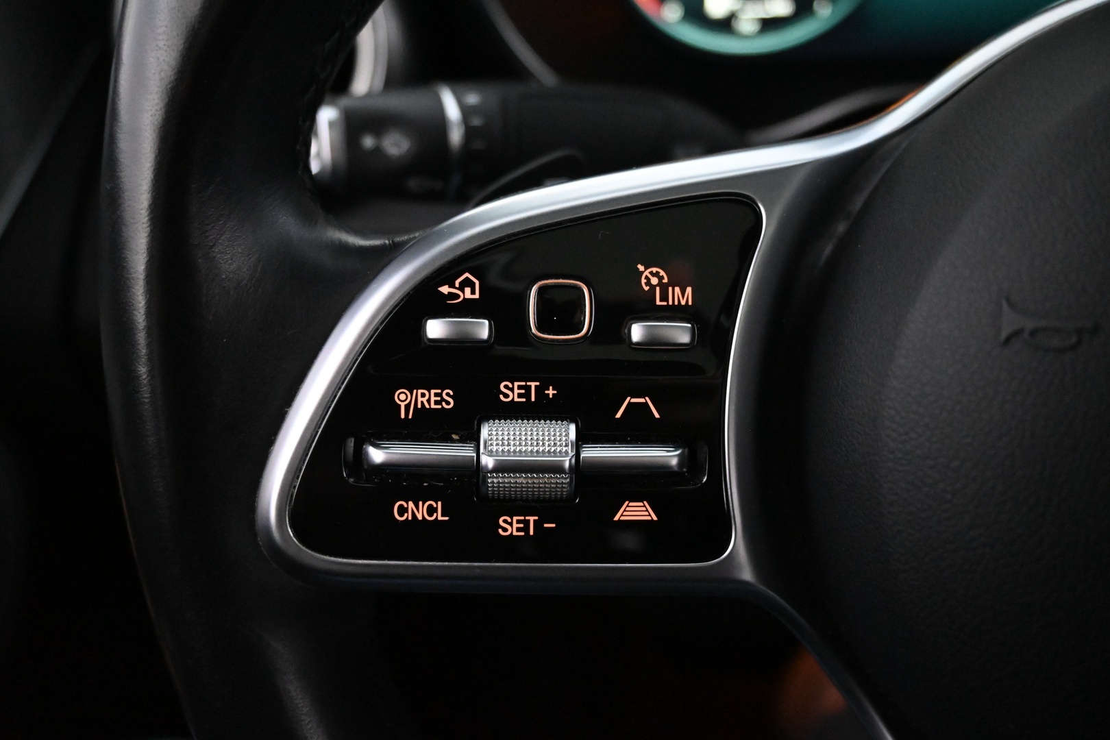 MERCEDES-BENZ GLC 2021