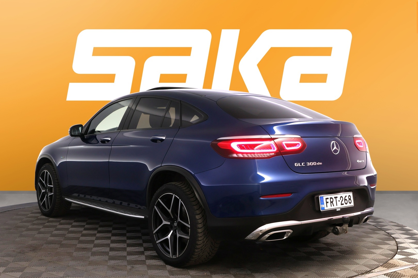 MERCEDES-BENZ GLC 2021