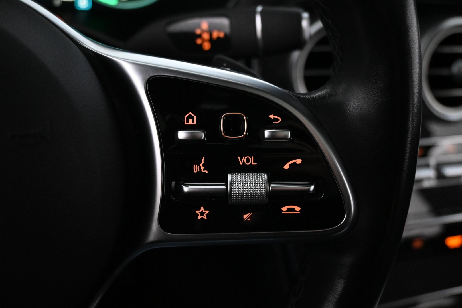 MERCEDES-BENZ GLC 2021