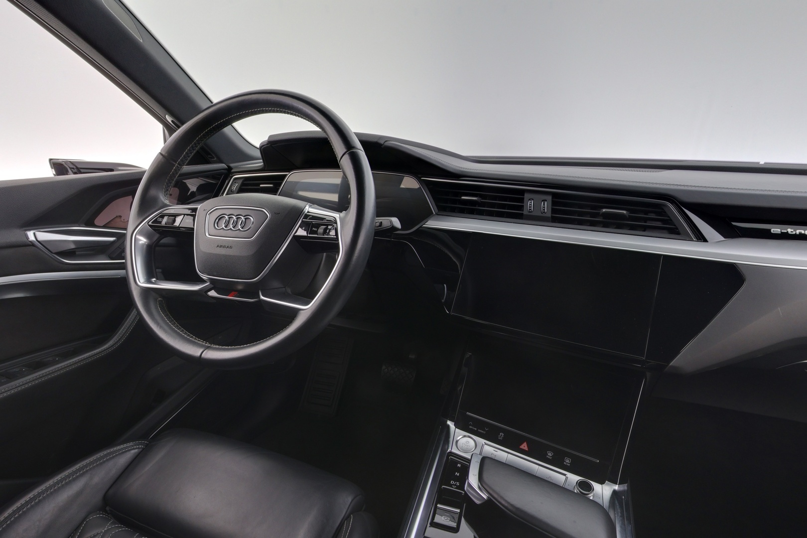 AUDI e-tron 2020