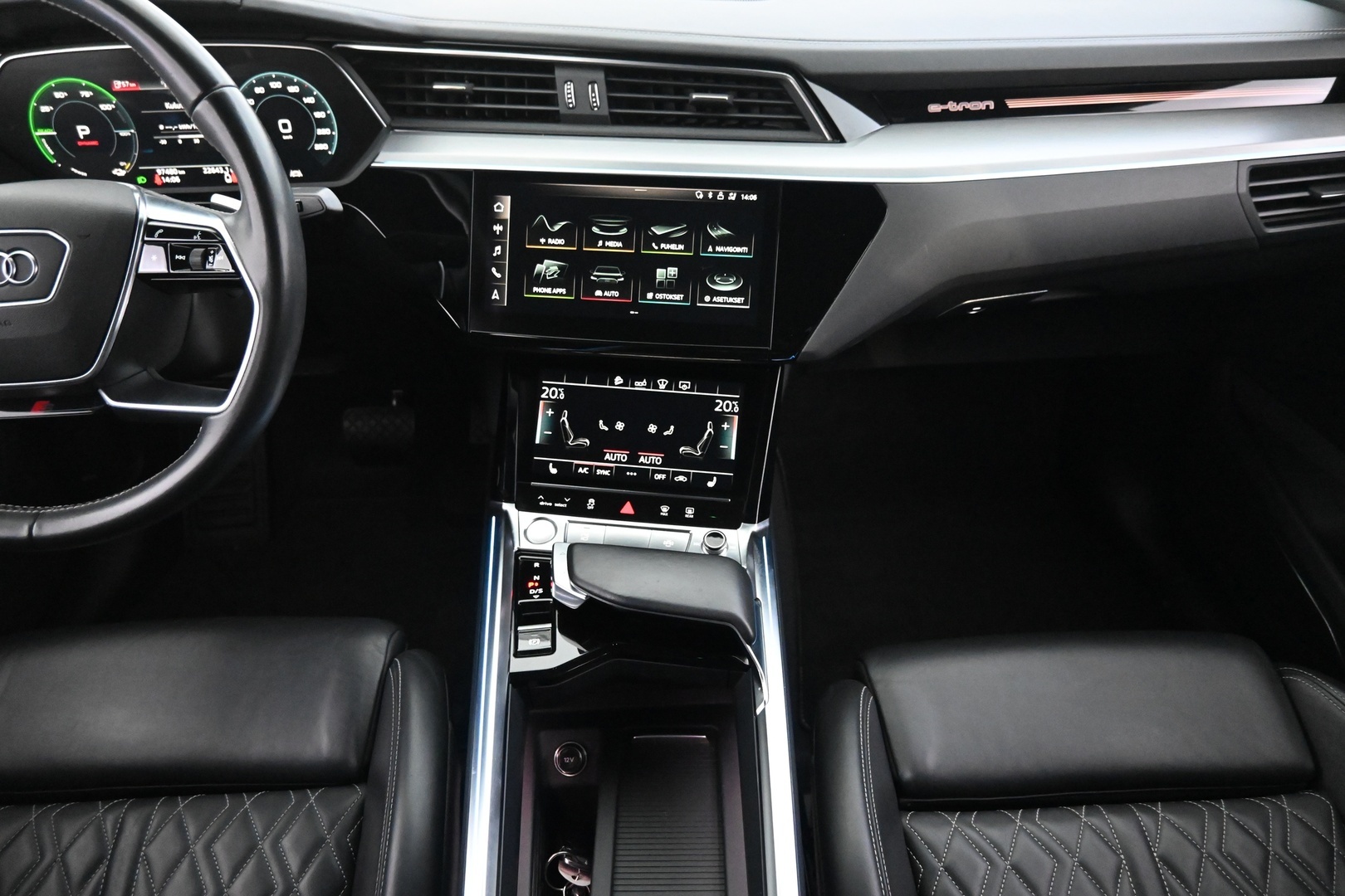 AUDI e-tron 2020