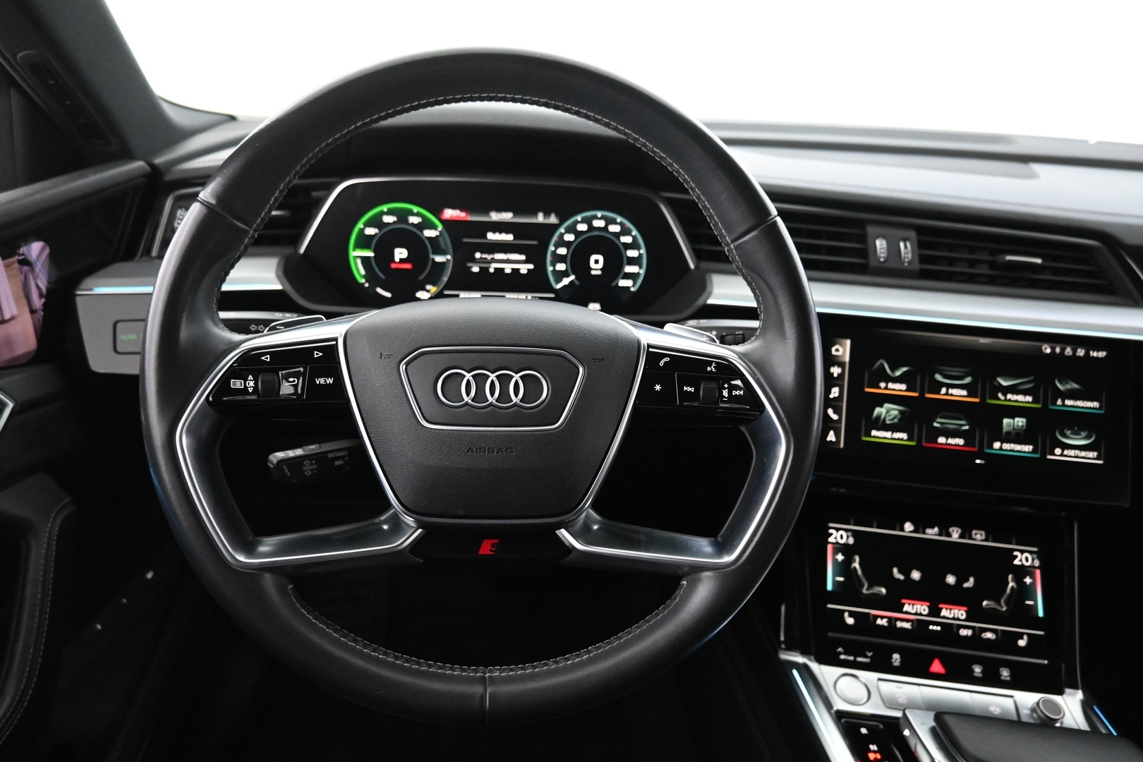 AUDI e-tron 2020