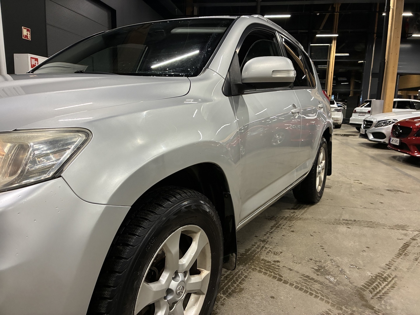 TOYOTA RAV4 2011