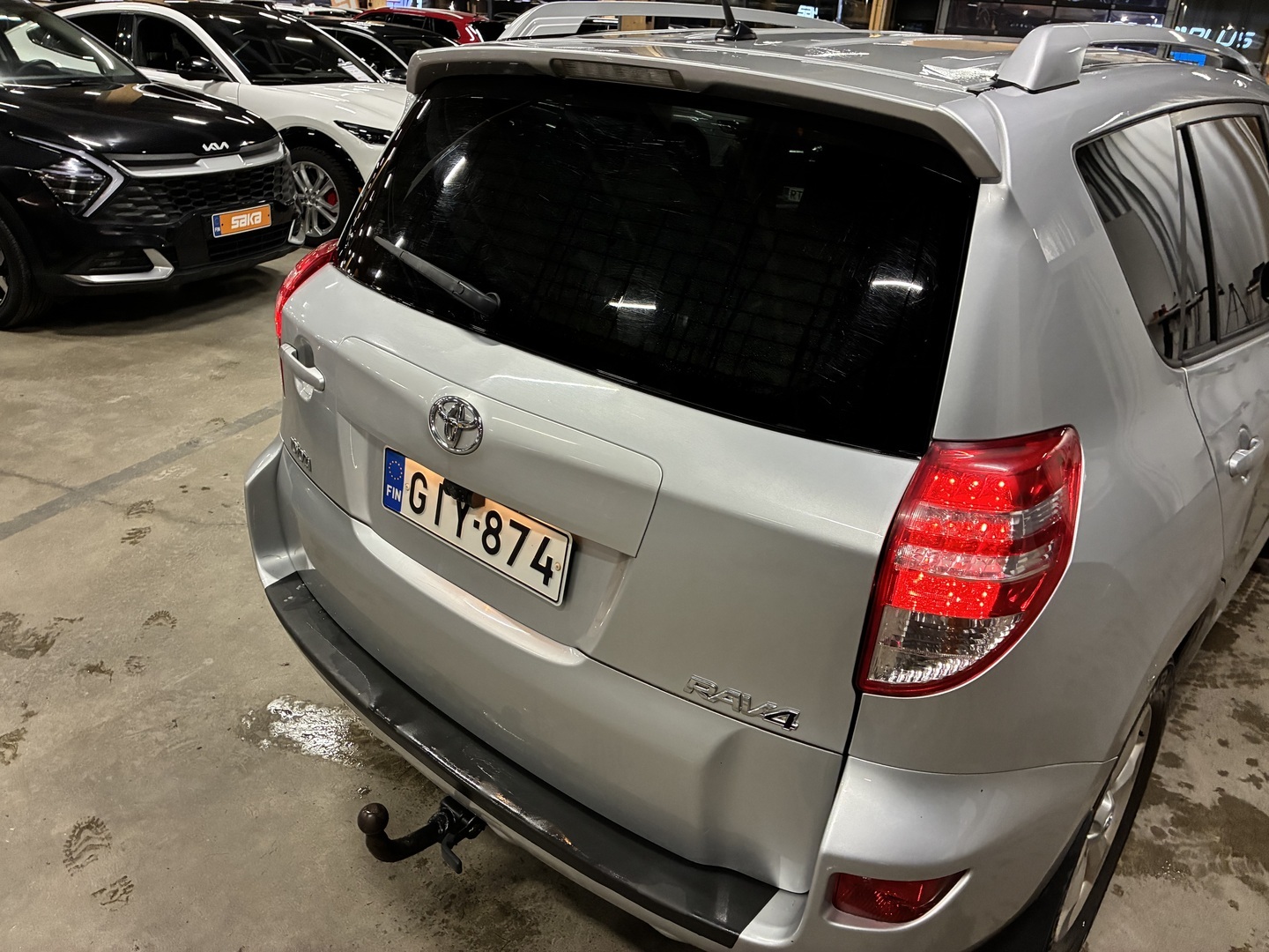 TOYOTA RAV4 2011