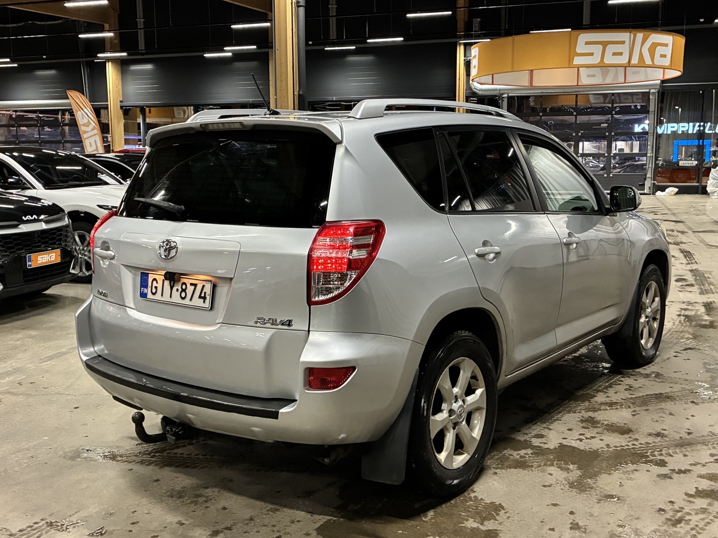 TOYOTA RAV4 2011