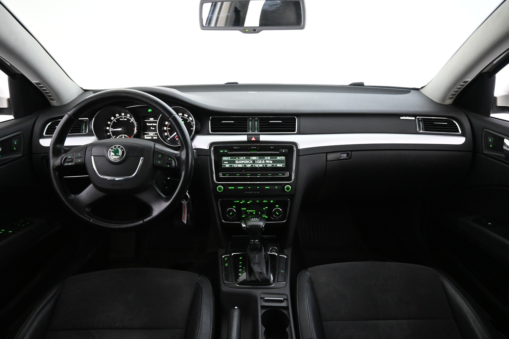SKODA Superb 2010