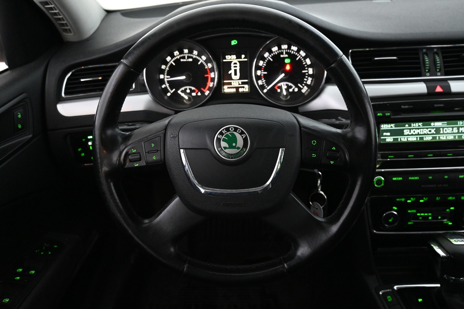 SKODA Superb 2010